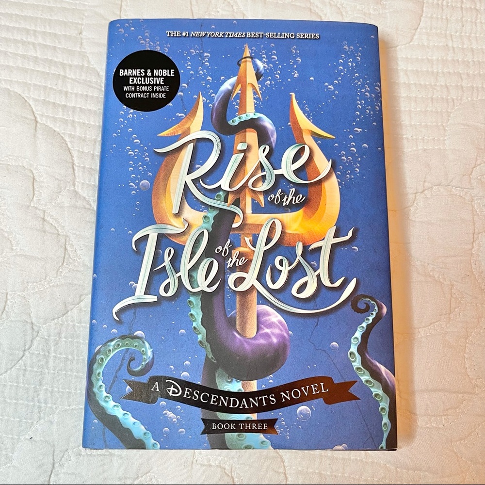 Rise of the Isle of the Lost hardcover book by Melissa De La Cruz